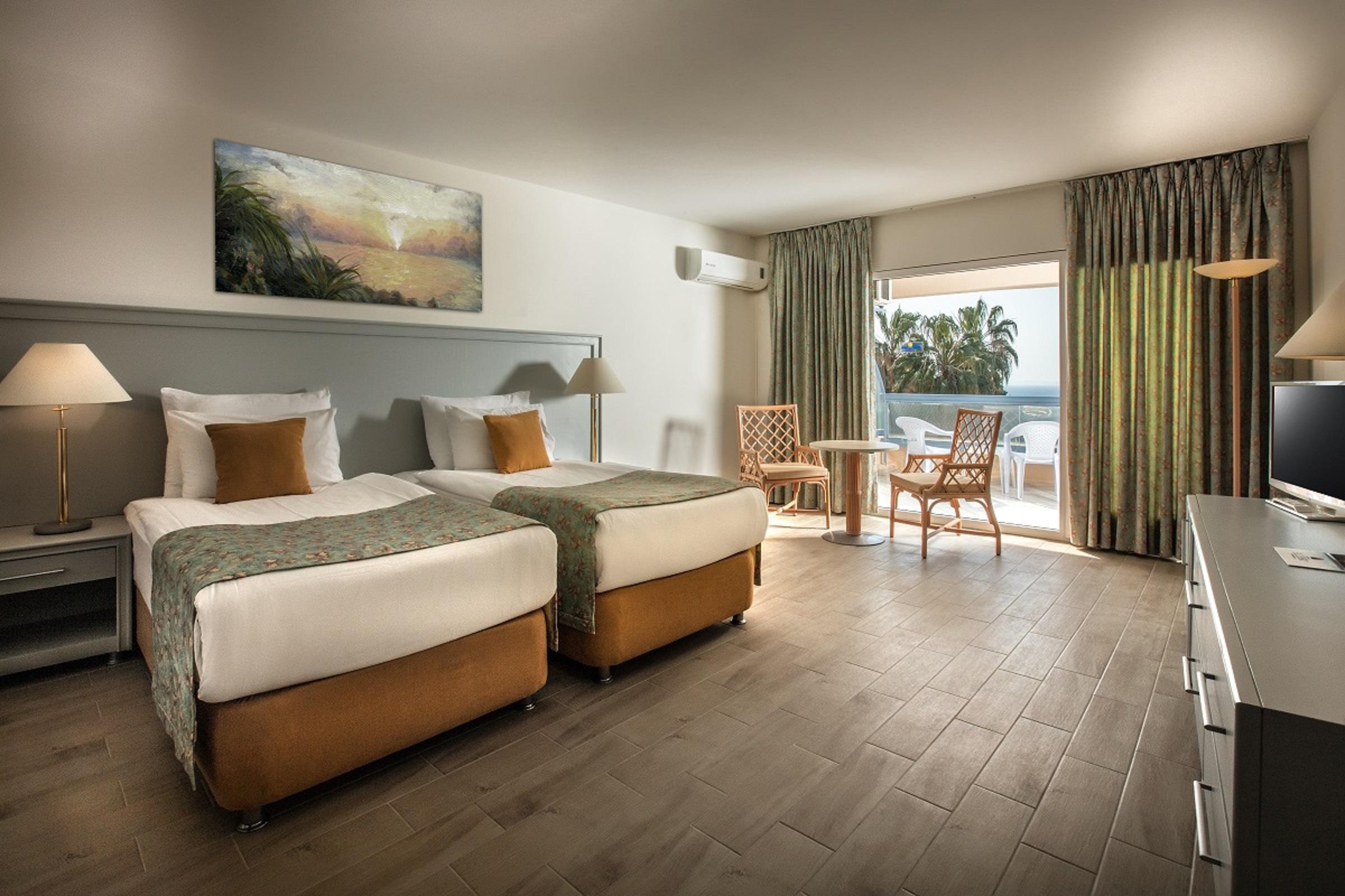 The Grand Blue Sky International 4*