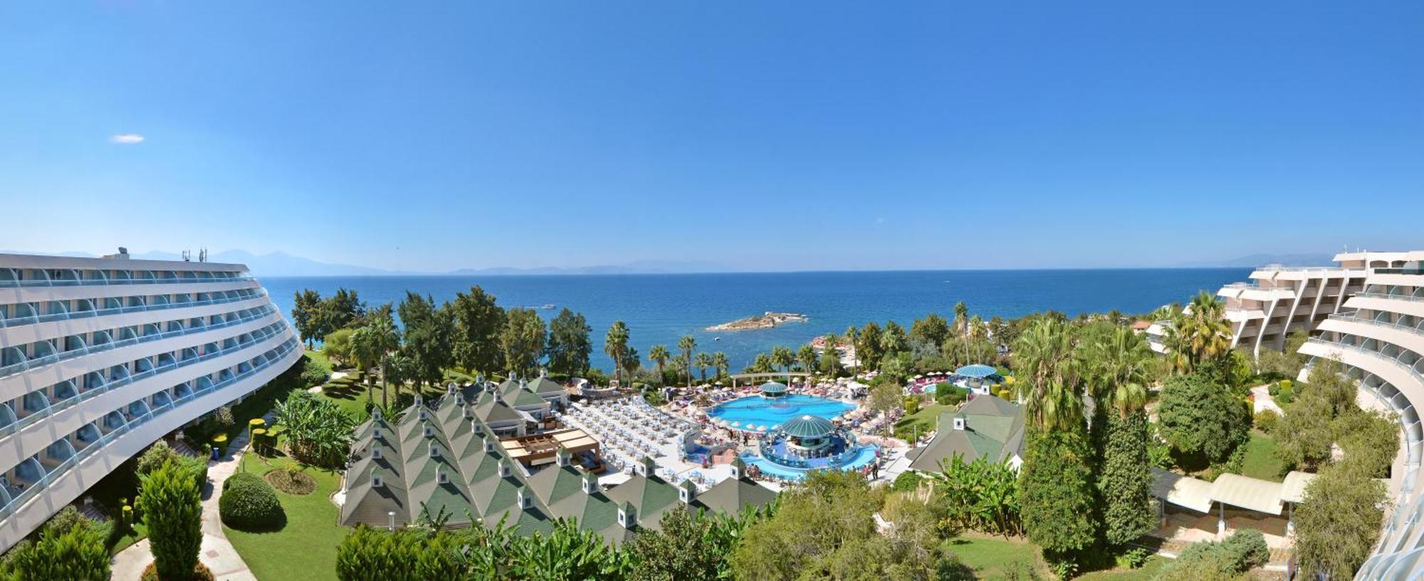 Курортный комплекс The Grand Blue Sky International
