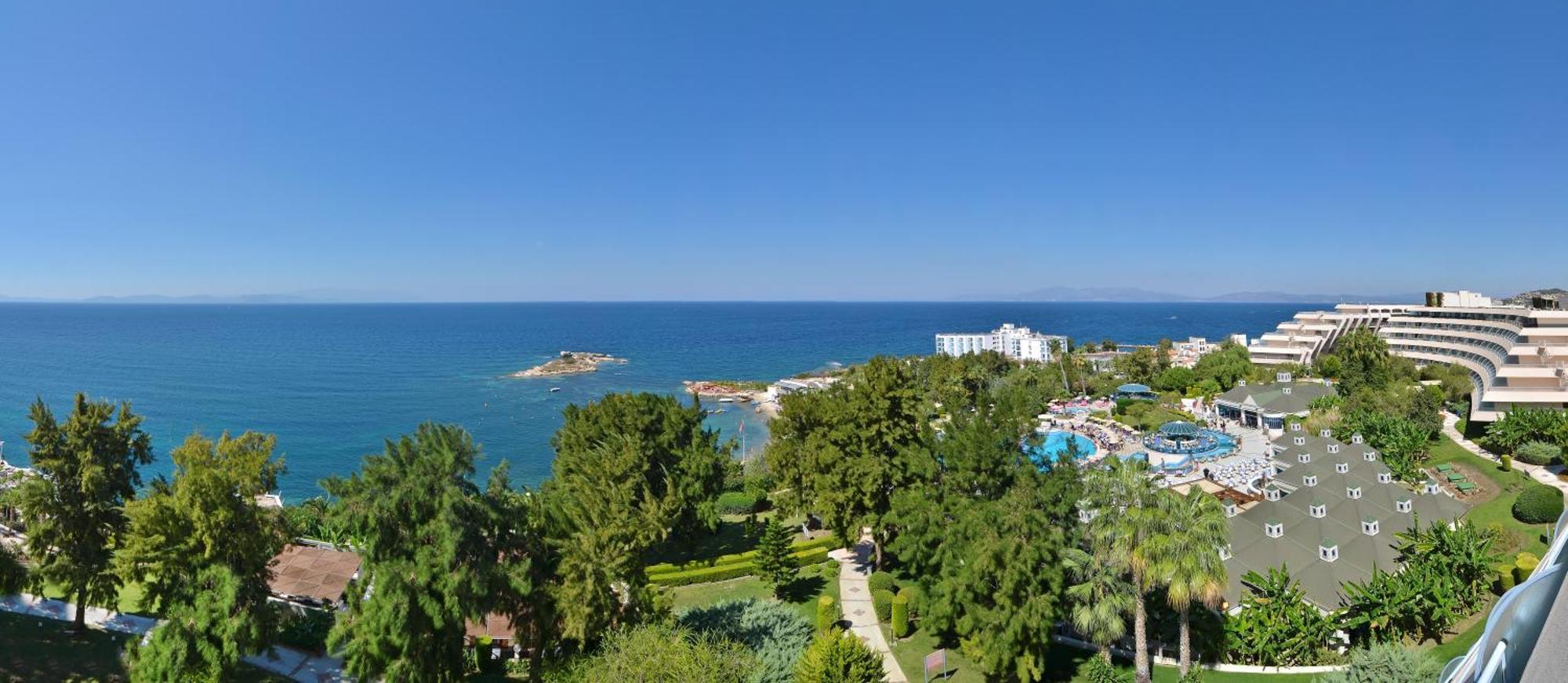 Курортный комплекс The Grand Blue Sky International 4*